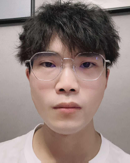 天霜曼云